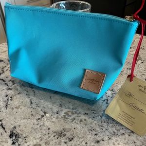 NWT John Hart 11 inch makeup bag